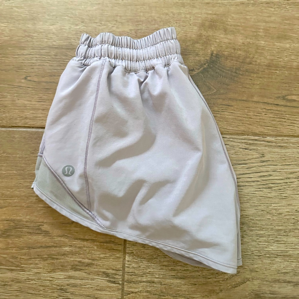 Lululemon shorts size 4